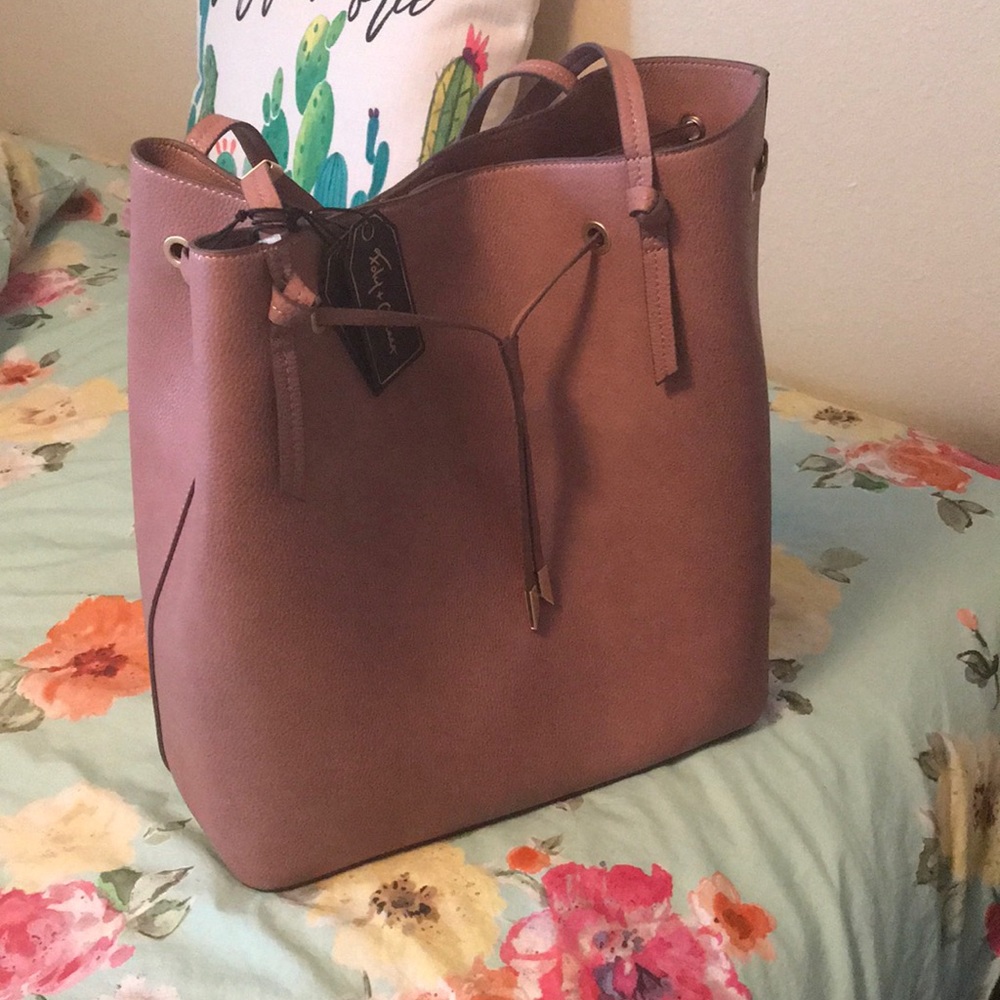 Huge bucket purse